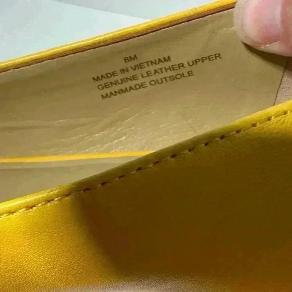 Talbots Yellow with Gold Accents Ballet Flats with Bow on Heel, Size 8 - Picture 2 of 10